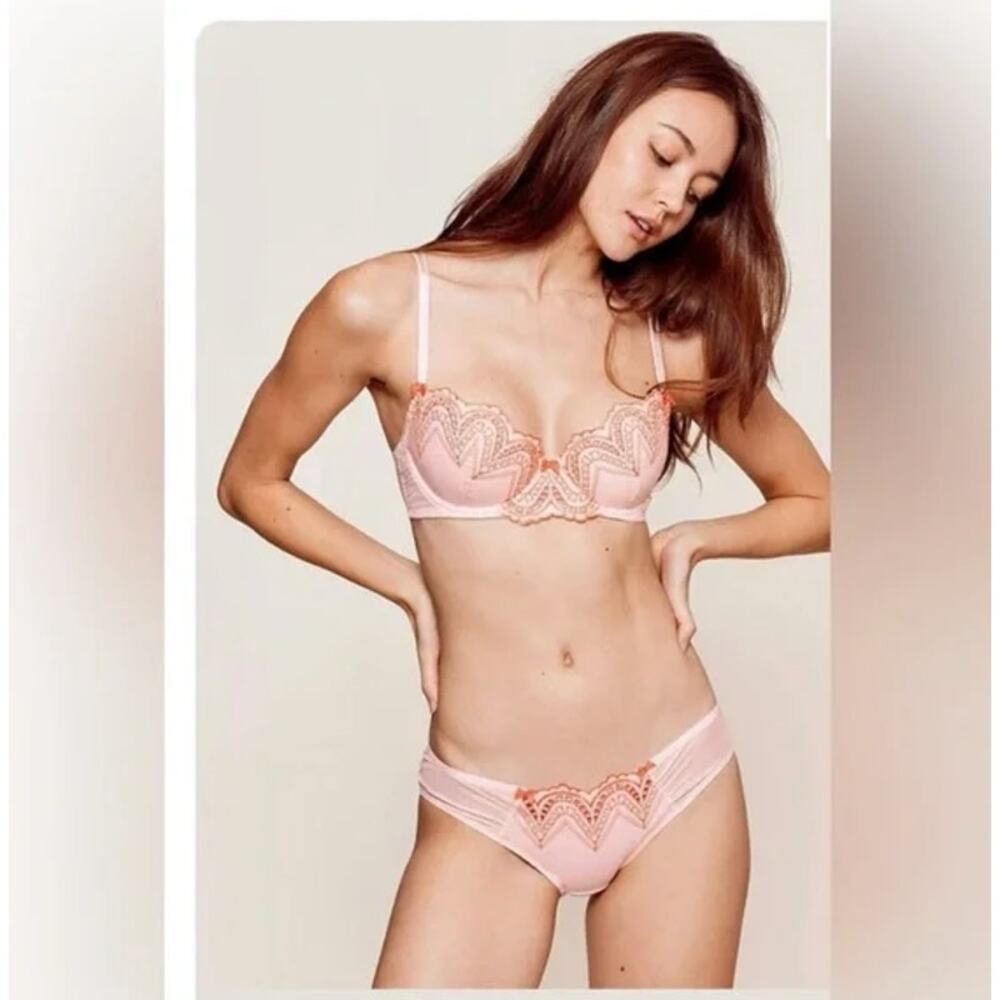 Adore Me Carelle Contour Pink Demi Bra Size‎ 34B NWT - Picture 3 of 4